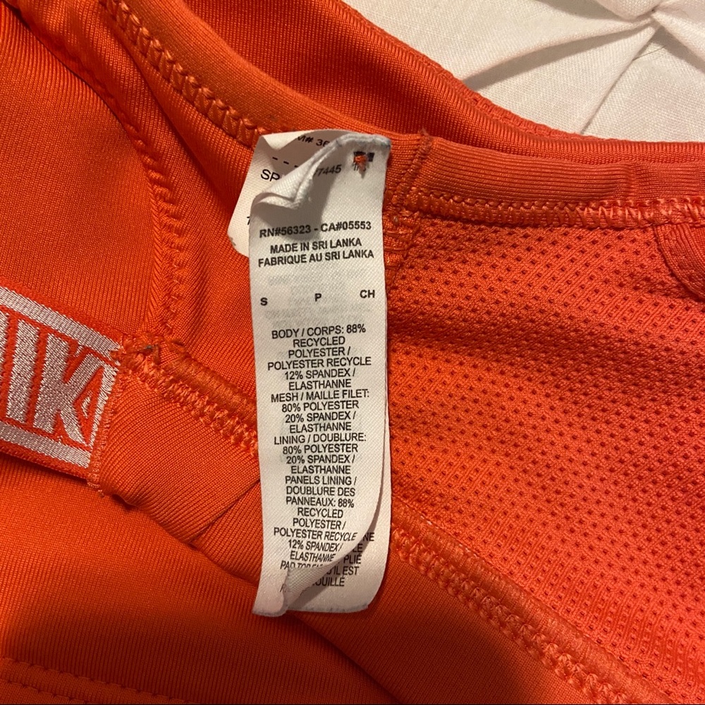 Nike Sports Bra Size Small - Picture 5 of 5